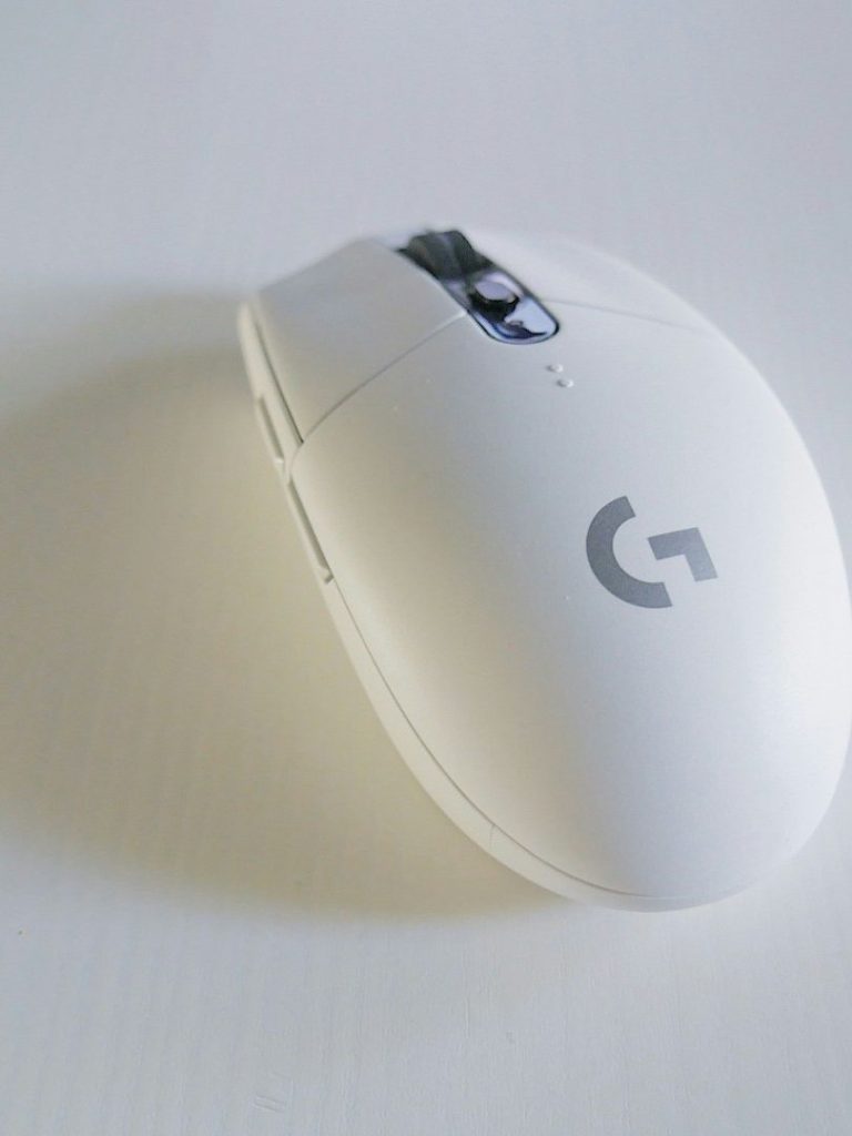 Kontaktaufnahme mit einem Mouse - Click ...